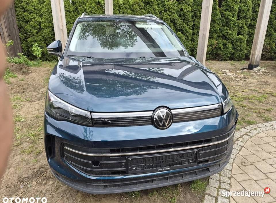 Volkswagen Tiguan 15 eTSI RLinę DSG granatowy sprzedam