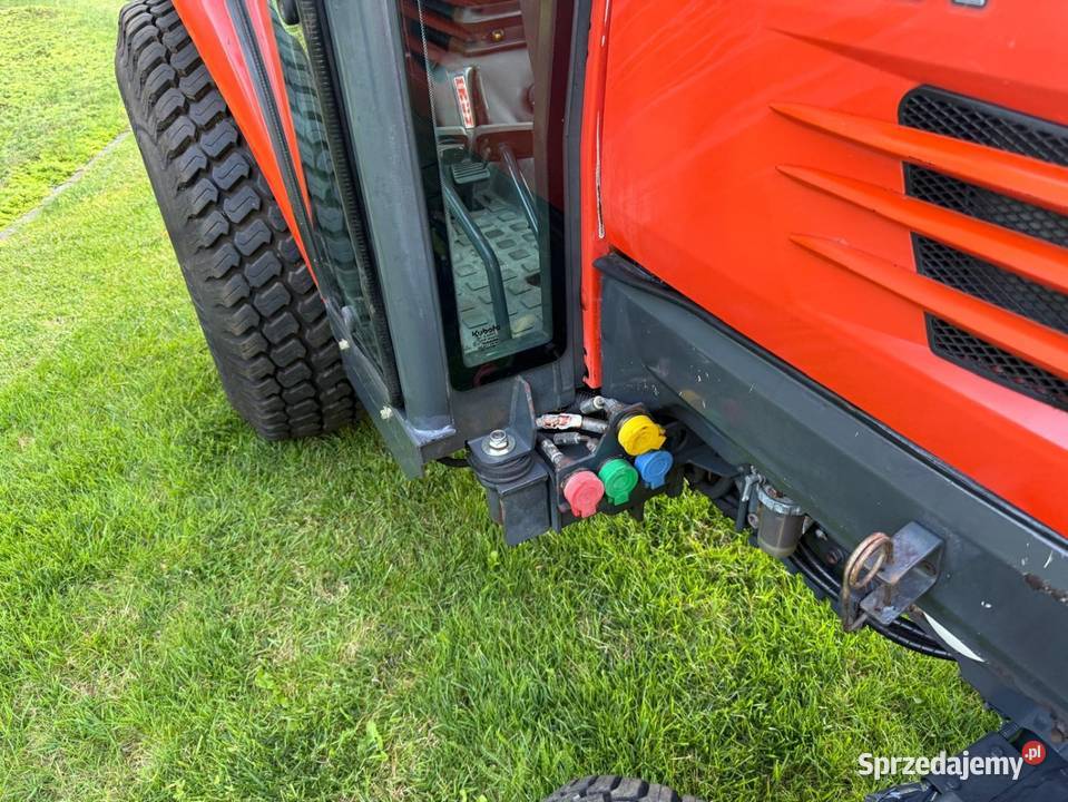 Kubota STV40 4x4 ciągnik traktor komunalny Częstochowa sprzedam