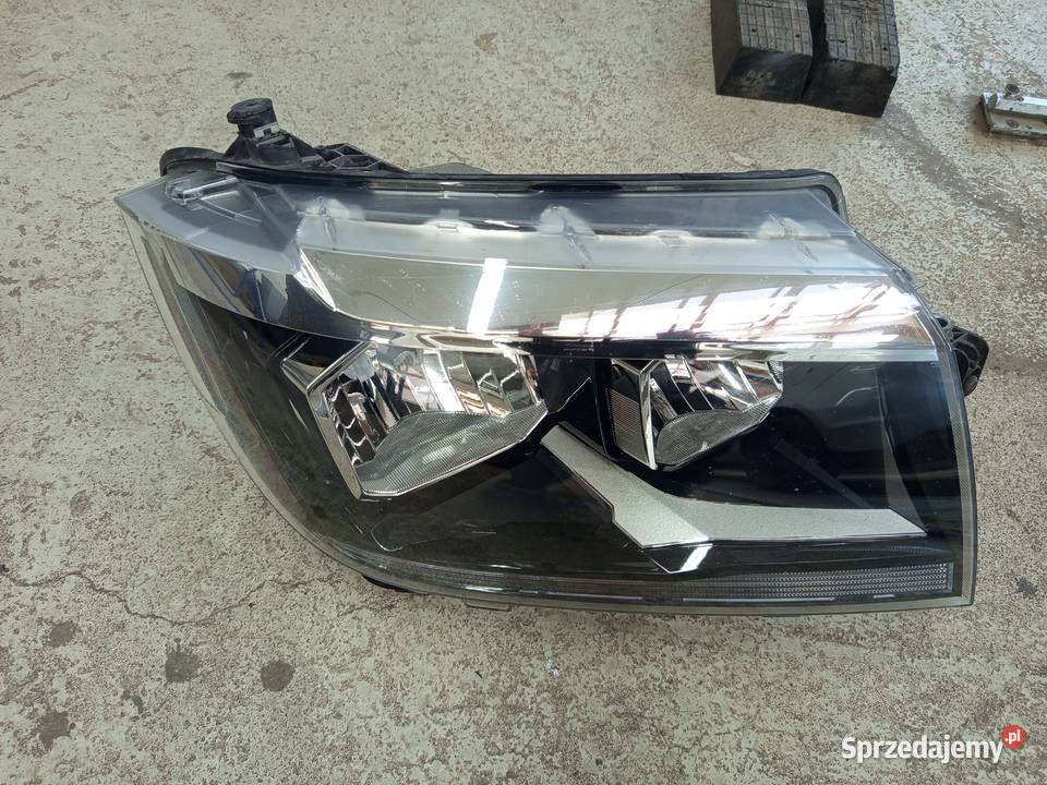 Reflektor prawy VW crafter Man tge hella Rzeszów