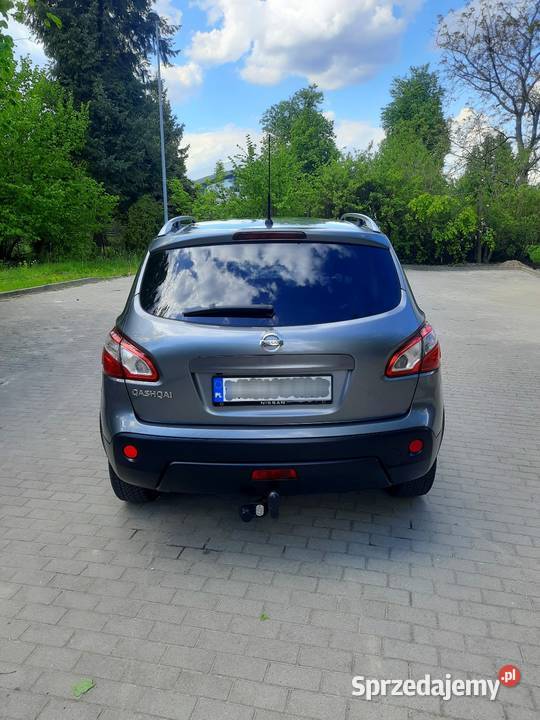 ładny NISSAN QASHQAI z 2011r16 benzyna manualna Puławy