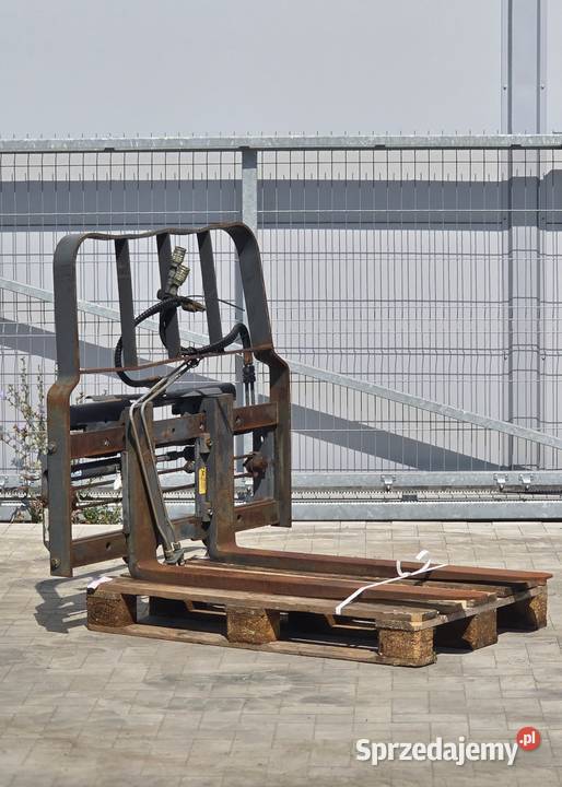 Paletyzer z przesuwem hydraulicznym Białystok