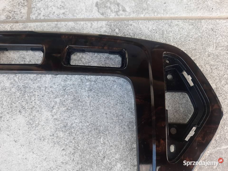 Ramka do radia blaupunkt nx ford mondeo mk4 Rok produkcji 2008 Deski rozdzielcze, konsole Korzenna