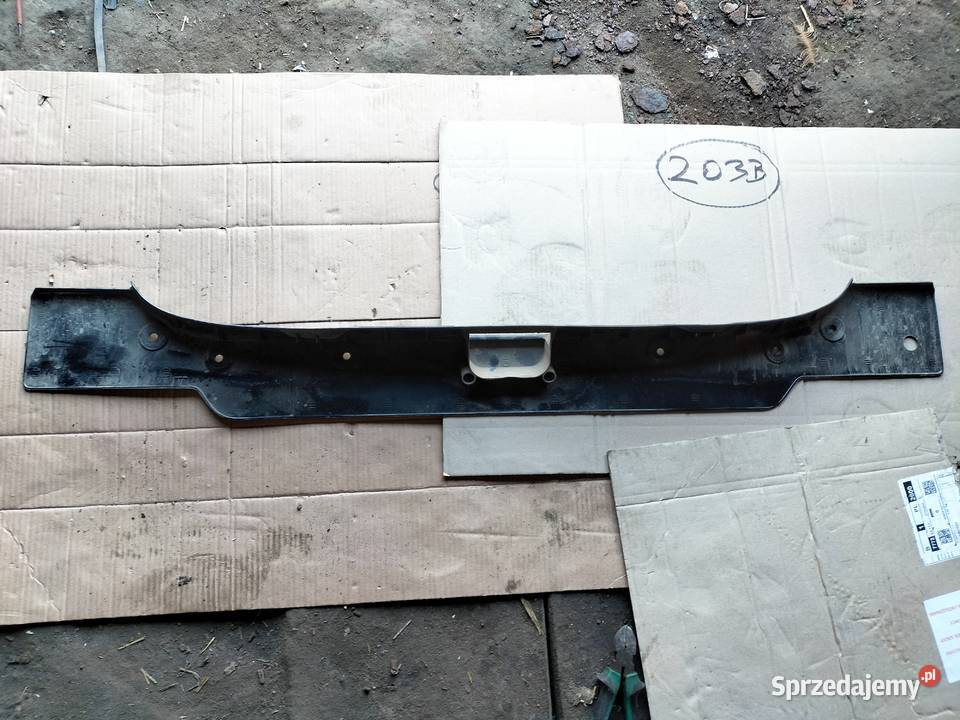 AUDI 80 B3 80B3 OSŁONA ZAMKA BAGAŻNIKA TYLNEJ osobowe Kamień-Kolonia sprzedam