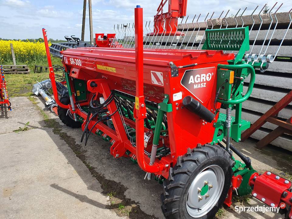 Siewnik zbożowy SR Agromasz Przedecz sprzedam