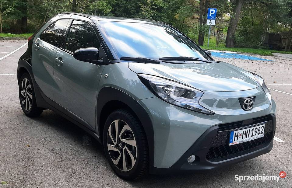 Toyota Aygo X 10 VVTi Executive CVT 7tkm GRTeam małopolskie Jaśkowice sprzedam