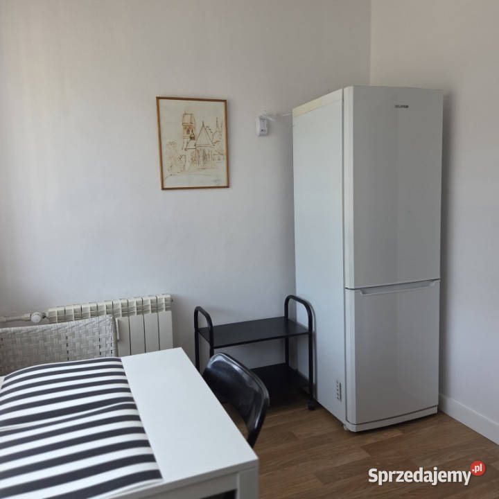 Bezpośrednio 1 pokojowe z oddzielną kuchnią