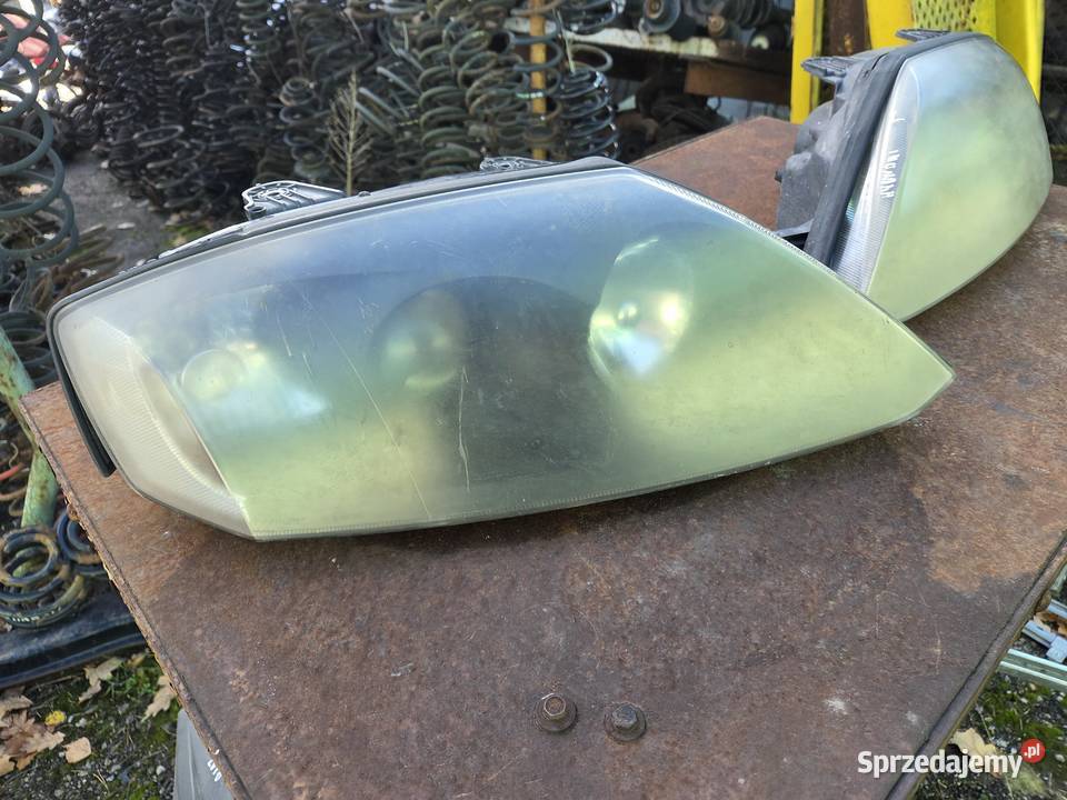 Lampy przednie Hyundai coupe tiburon Łagów