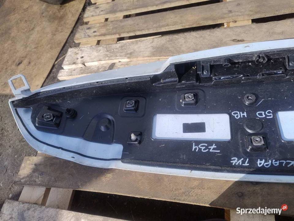 BLENDA KLAPY TYŁ DV369 RENAULT CLIO IV