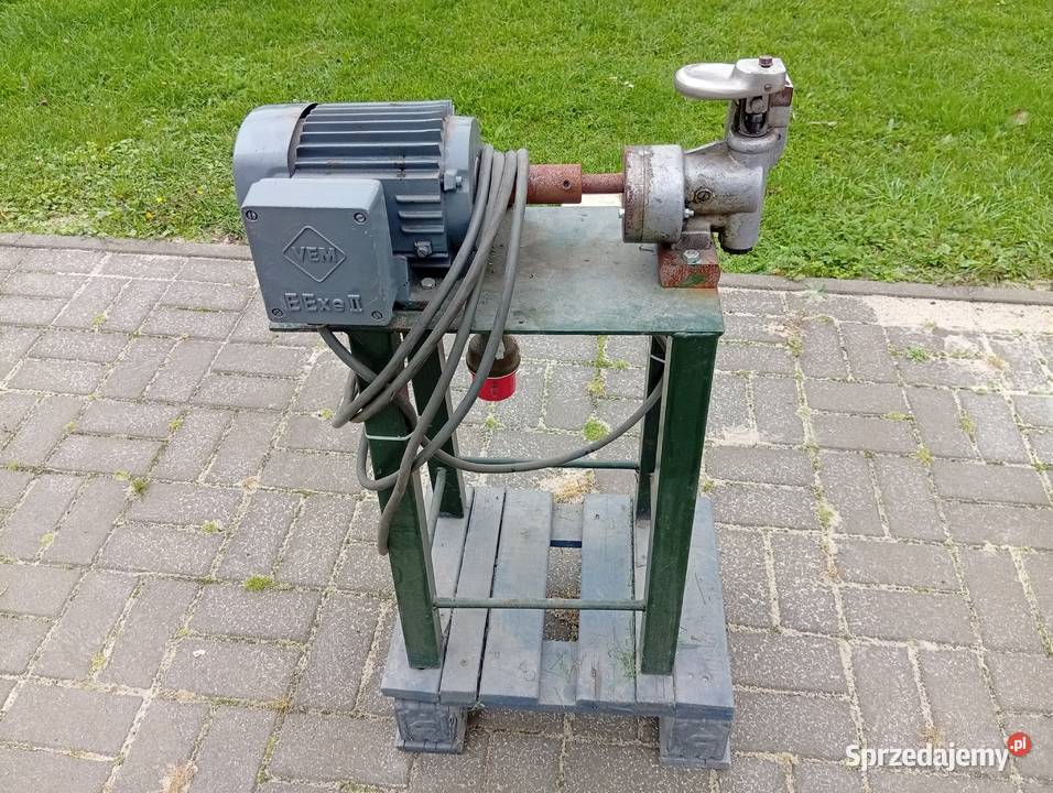 Maszyna do produkcji choinek sztucznych Wieńcy