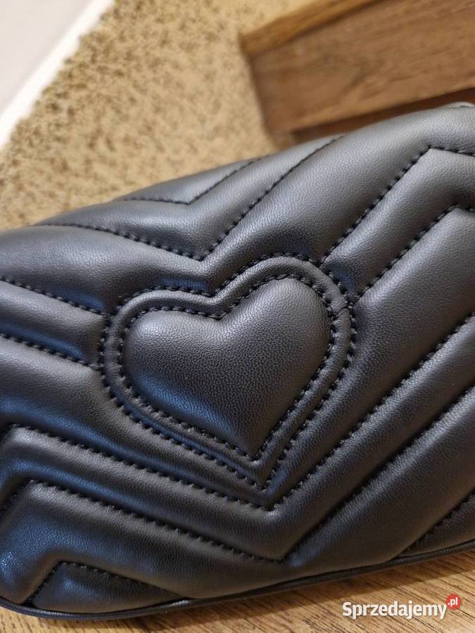 Torebka GG mini Marmont czarna pikowana bordowe Torby i torebki Września sprzedam