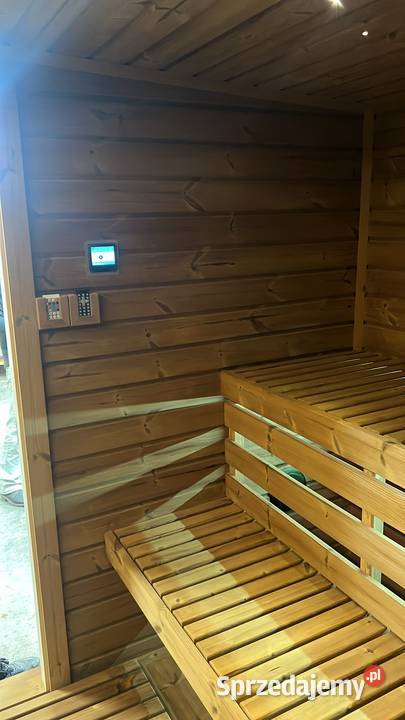 Modern Sauna Ogrodowa Bogato Wyposażona z Piecem Architektura ogrodowa