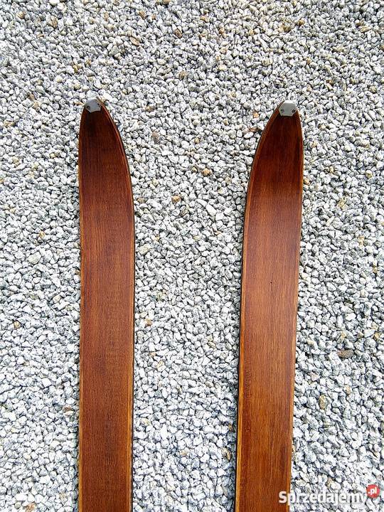 Stare drewniane narty Mesta PionierS Szklarska Poręba