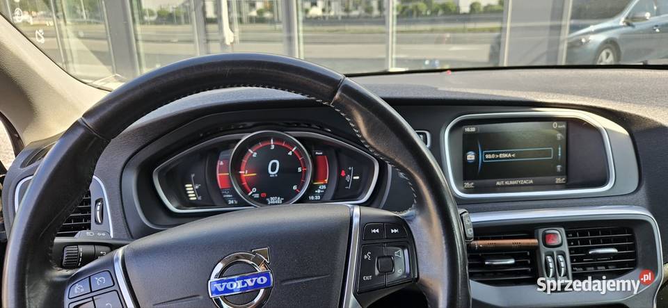 Volvo v40 Kinetic 16 Manual Serwisowany Super Biskupice sprzedam
