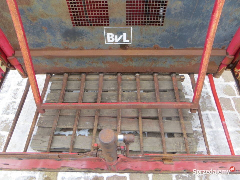 Wycinacz Wycinak do kiszonki BVL Cielcza