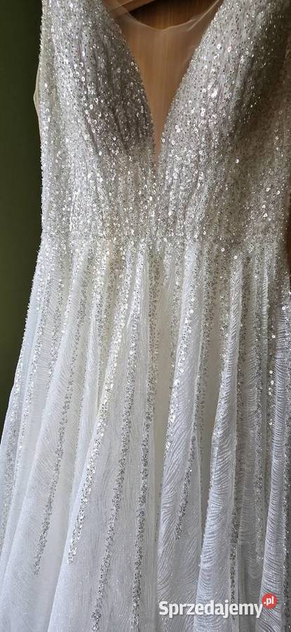 Piękna Suknia Ślubna Raków