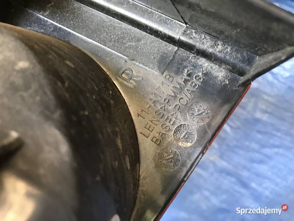 VOLKSWAGEN POLO IV Lampa Tylna Tył Prawa Narożna Części samochodowe