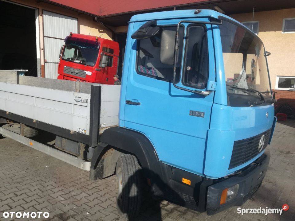 ZABUDOWA PAKA 720m z MERCEDESA 814 osobowe Osiek