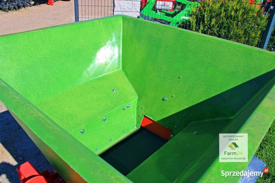 Rozsiewacz wapna Rozsiewacz taśmowy KŁOS Duży nieuszkodzony sprzedam