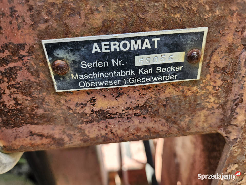 Siewnik do buraków warzyw punktowy Becker Biskupie-Kolonia