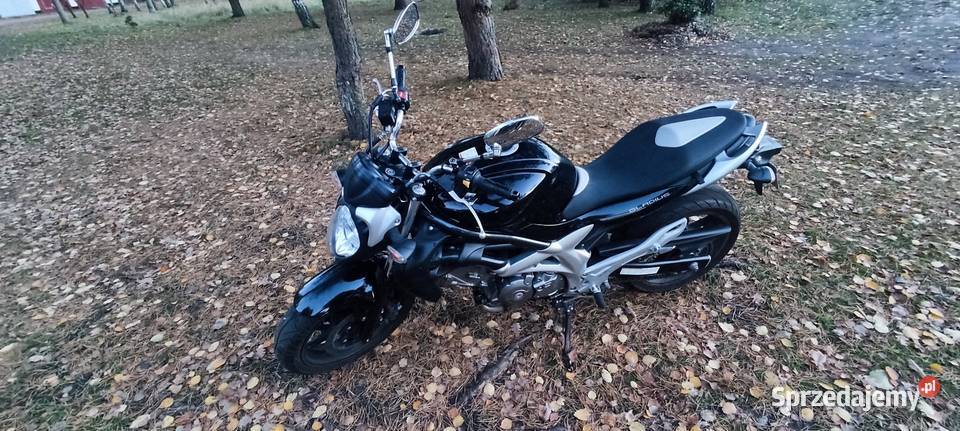 Suzuki Gladius SFV650 manualna