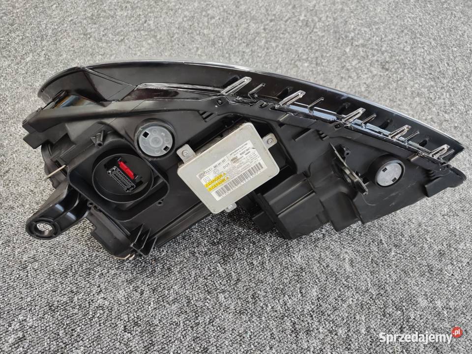 Reflektor prawy VW Passat B7 bixenon z Led osobowe Kielcza