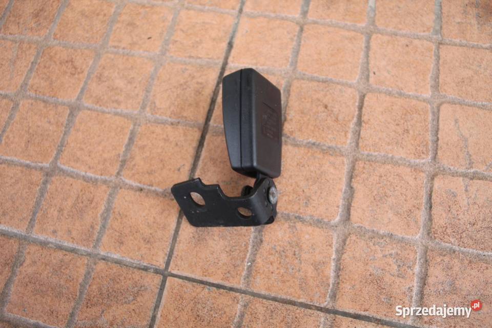 ZAPINKA PASA LEWY TYŁ OPEL CORSA D 13225290