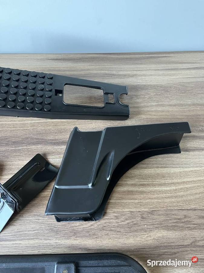 NOWY POLSKI KOMPLET ZESTAW PLASTIKÓW BAGAŻNIK Błotniki motocyklowe śląskie Bielsko-Biała