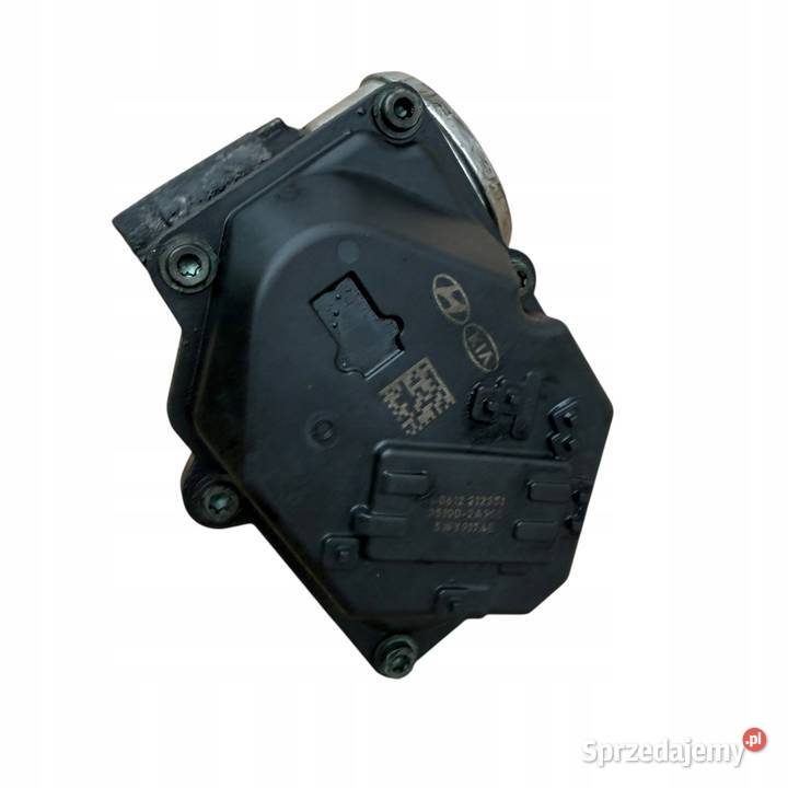 Przepustnica 17 CRDI D4FD 351002A900 Kia Barłogi sprzedam