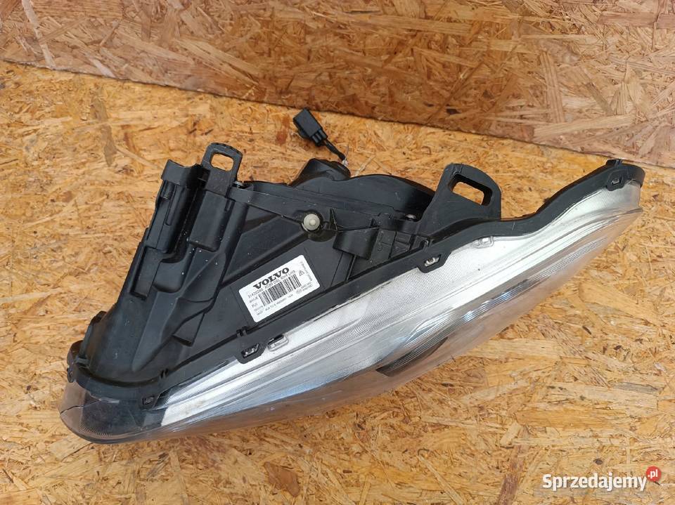 REFLEKTOR LAMPA LEWY PRZÓD EU 31420249 VOLVO Nowy Tomyśl