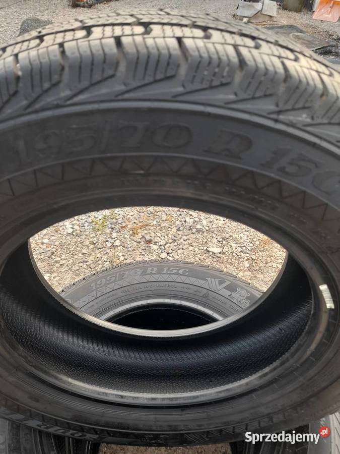 Opny wielosezonowe 19570R15C