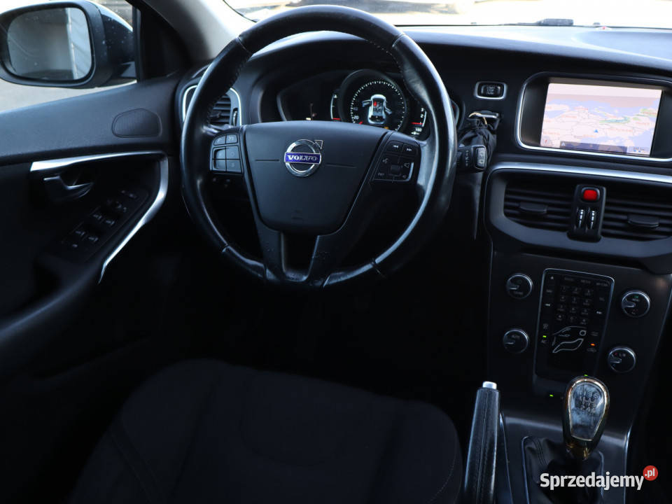 Volvo V40 16 D2 wielofunkcyjna kierownica sprzedam