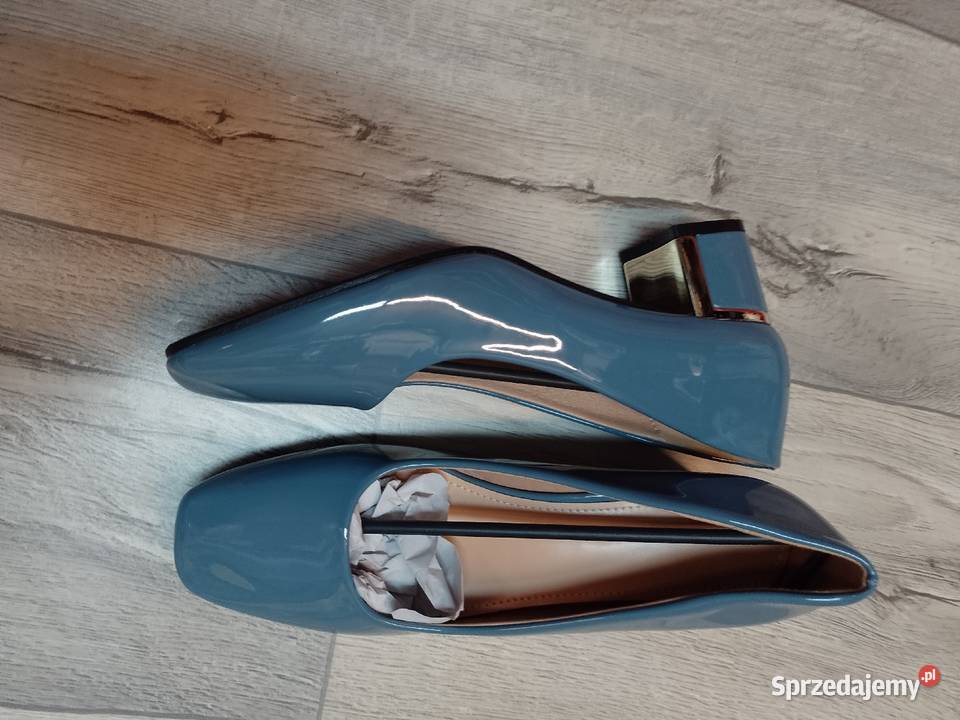 40 Niebieskie szare czółenka wieczorowe z Kraków