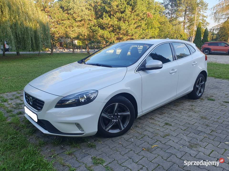 Volvo V40 RDesign 20 HDi 120 Biała Perła V40