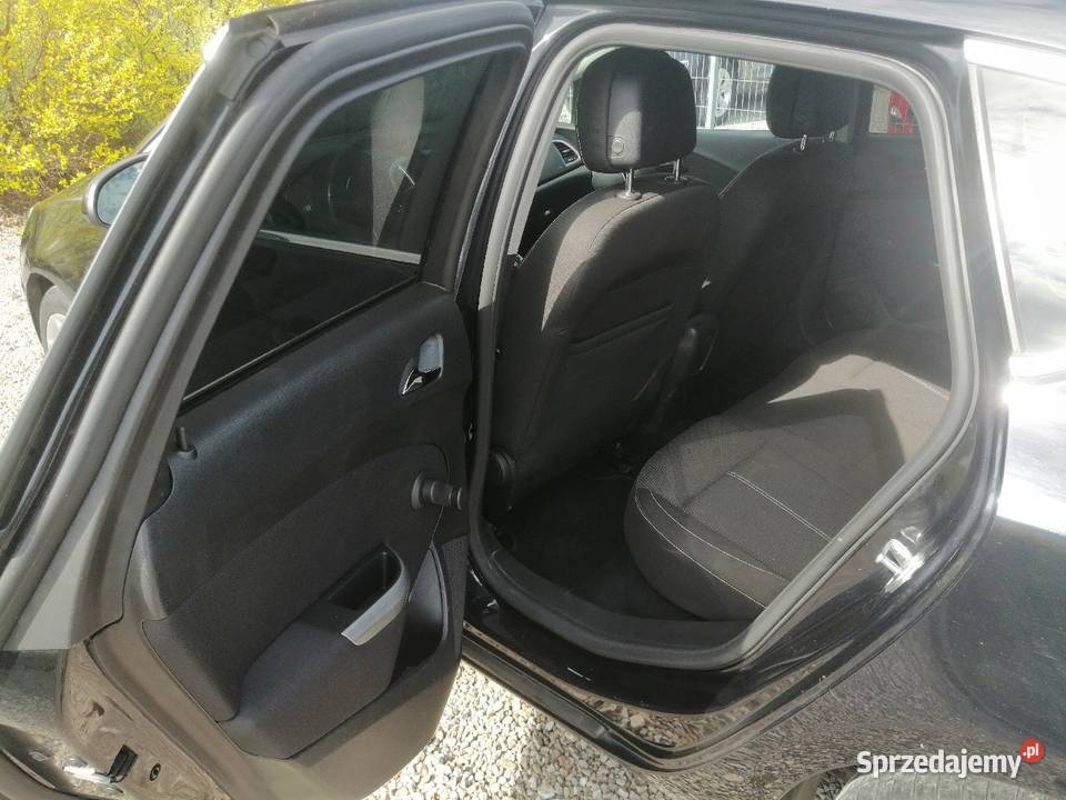 Opel Astra 2011r 169000 Sprowadzony na kołach Zamość