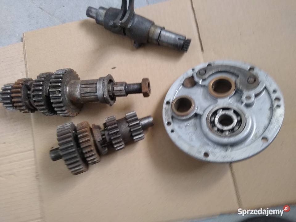 Junak m10 skrzynia biegów dekiel