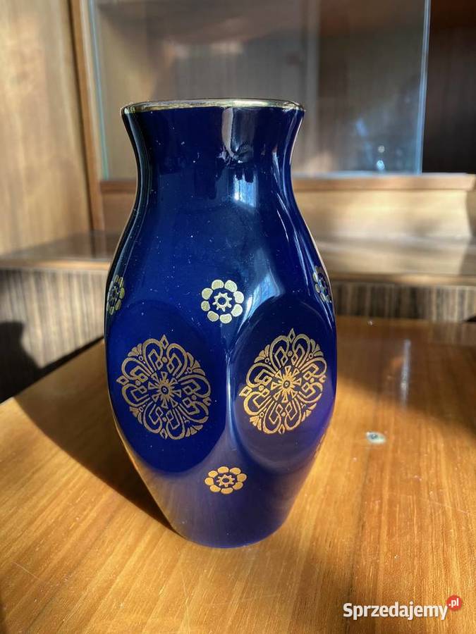 Kobaltowy wazon Wawel porcelana złote ornamenty