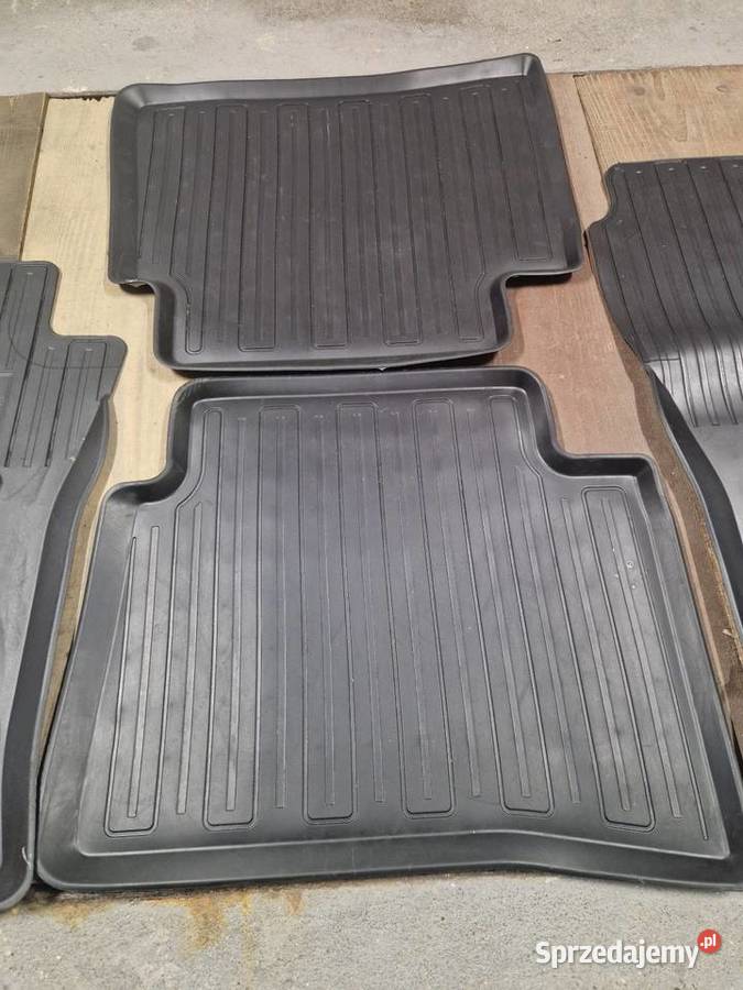 Dywaniki gumowe toyota corolla Strzyżów