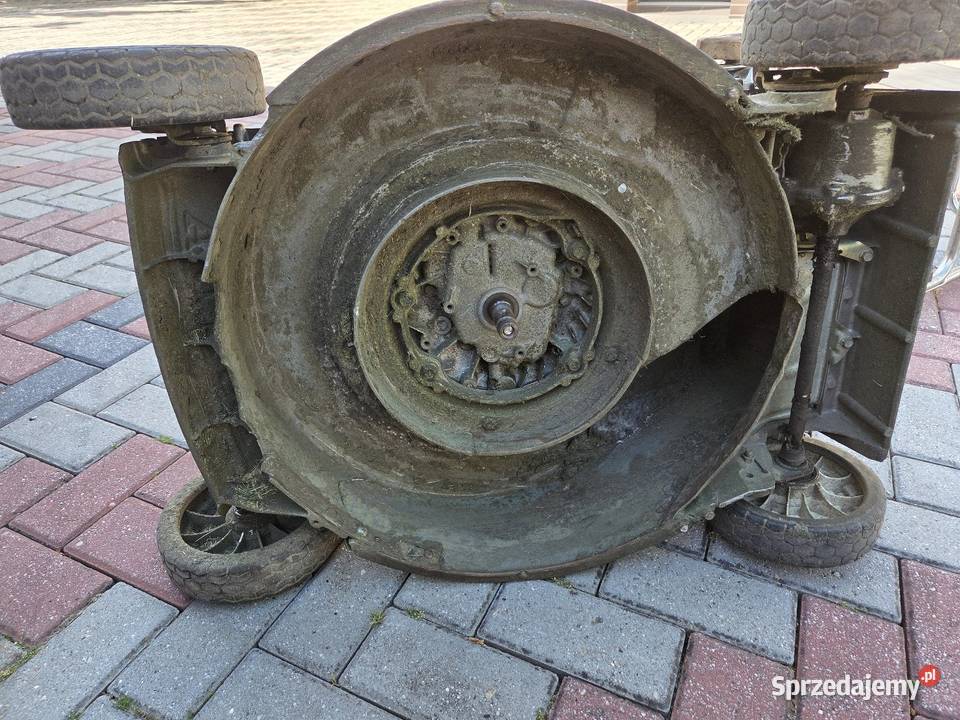 Profesionalna kosiarka Honda hr2150 na części Molna