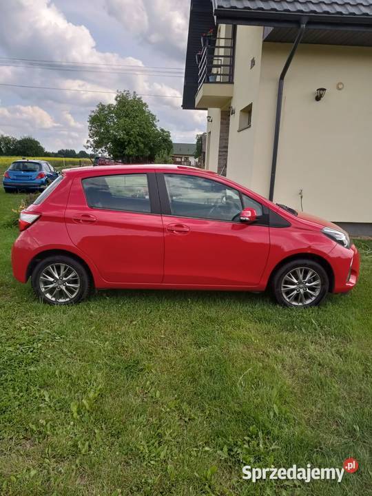 Toyota Yaris 2019 15 111 27 przebiegu nowy Samochody osobowe Puławy