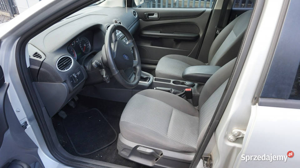 Ford Focus zarejestrowany ubezpieczony Gwarancja 125KM