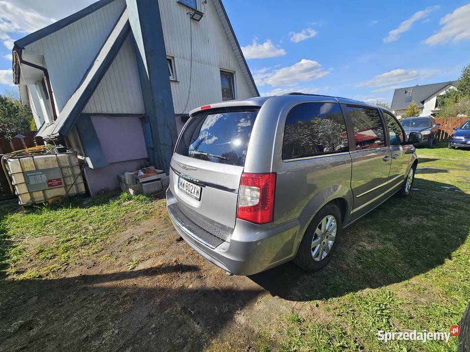 Chrysler town country 36 lpg 2016r łódzkie Emilia