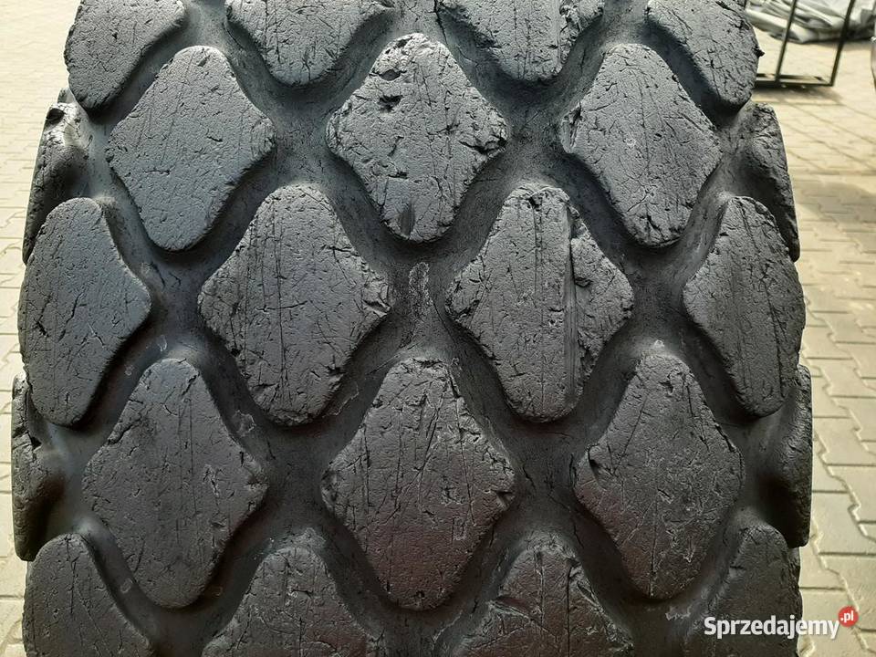 Opona używana rolnicza 23126 231R26 BOMAG TR387 Opony rolnicze