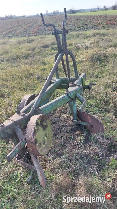 Sprzedam ciągnik Ursus C330 i maszyny rolnicze Czyżew