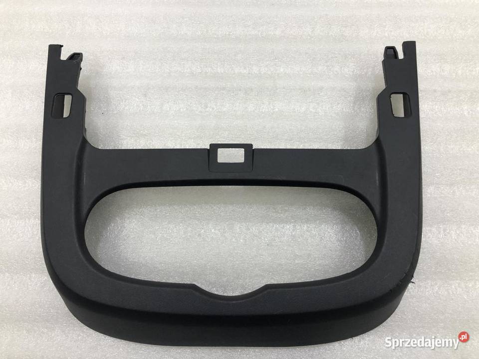 PANEL RAMKA KONSOLI 682602348R DACIA DUSTER I osobowe Wyposażenie wnętrza