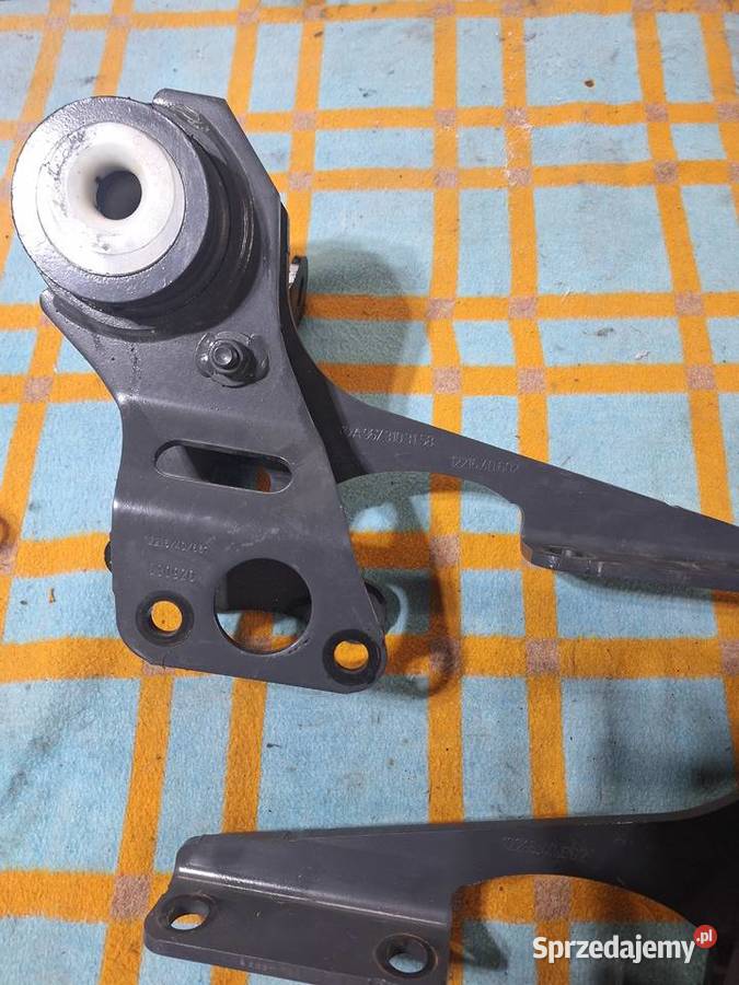 Zawias Mocowanie Wywrotu Kabiny Mercedes Atego Części montażowe Strzelce Krajeńskie