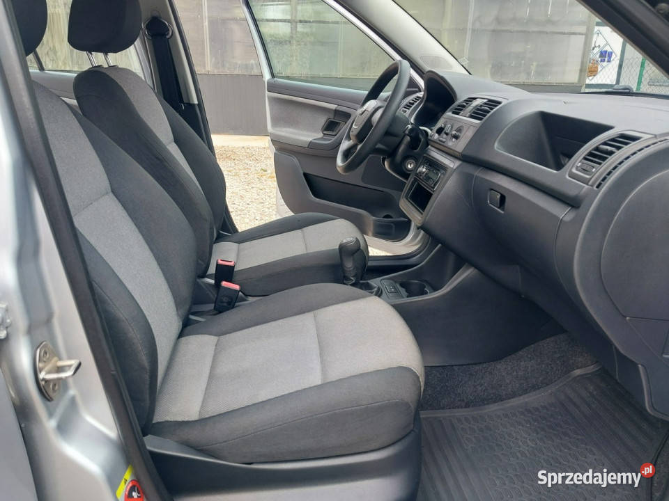 koda Fabia Kombi 1400 MPI SALON POLSKA Przebieg srebrny Warszawa