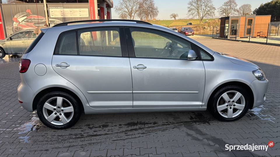 Volkswagen Golf Plus 14 benzyna 2009r 4/5 Rzechta