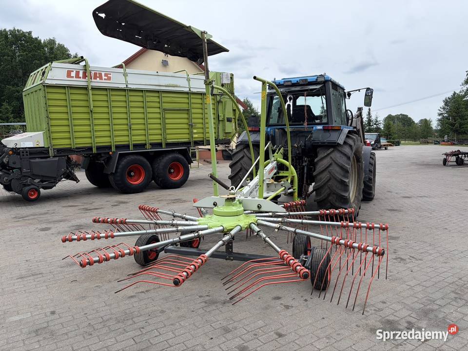 Zgrabiarka karuzelowa Claas Liner 450