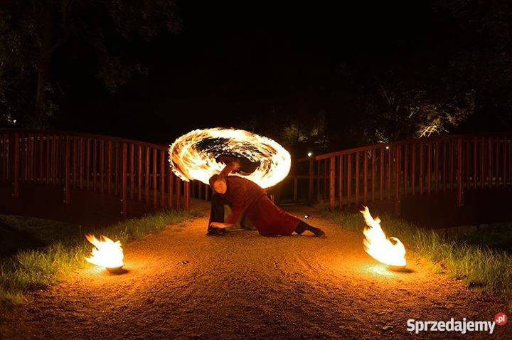 Karmazyn Fireshow taniec z ogniem