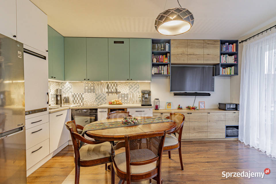 Sprzedam mieszkanie Dębogórze 465m 3 pokoje apartamentowiec pomorskie